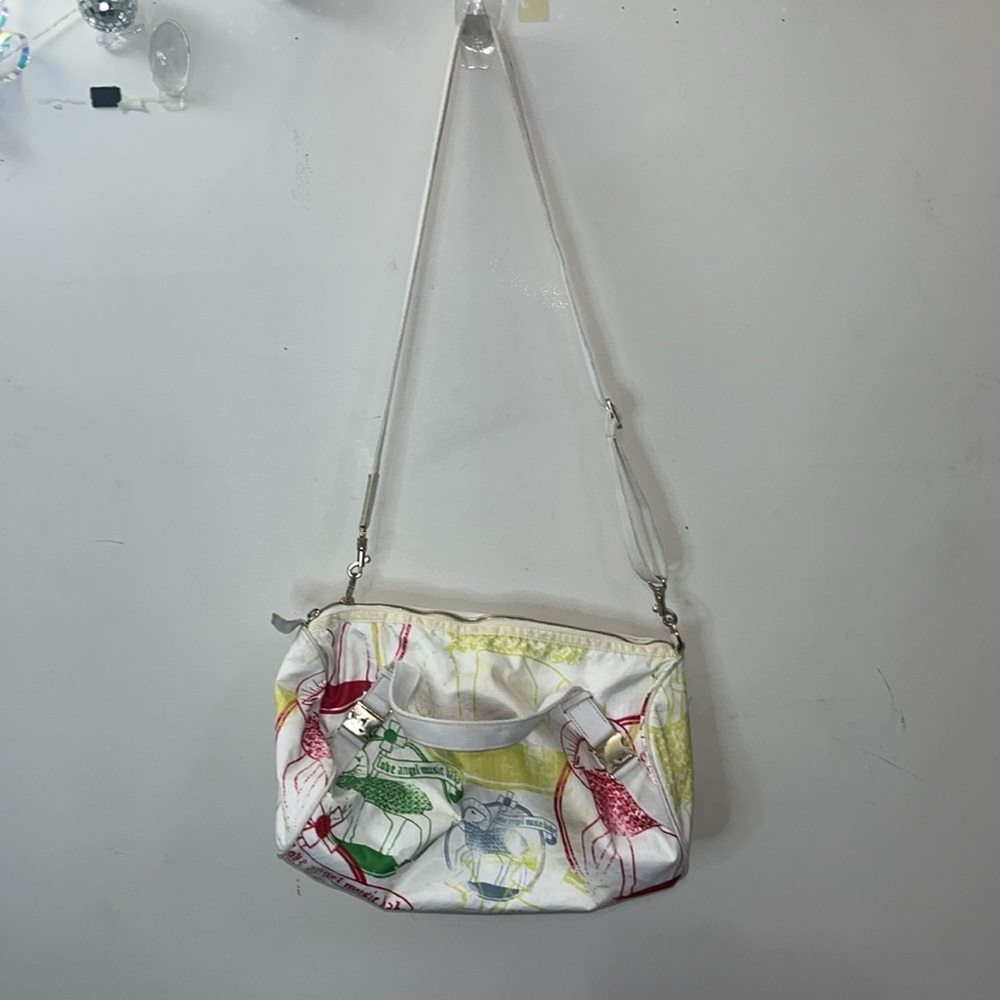 ✨🆕BNWOT!L.A.M.B. White Duffel Bag!❤️💛💚✨